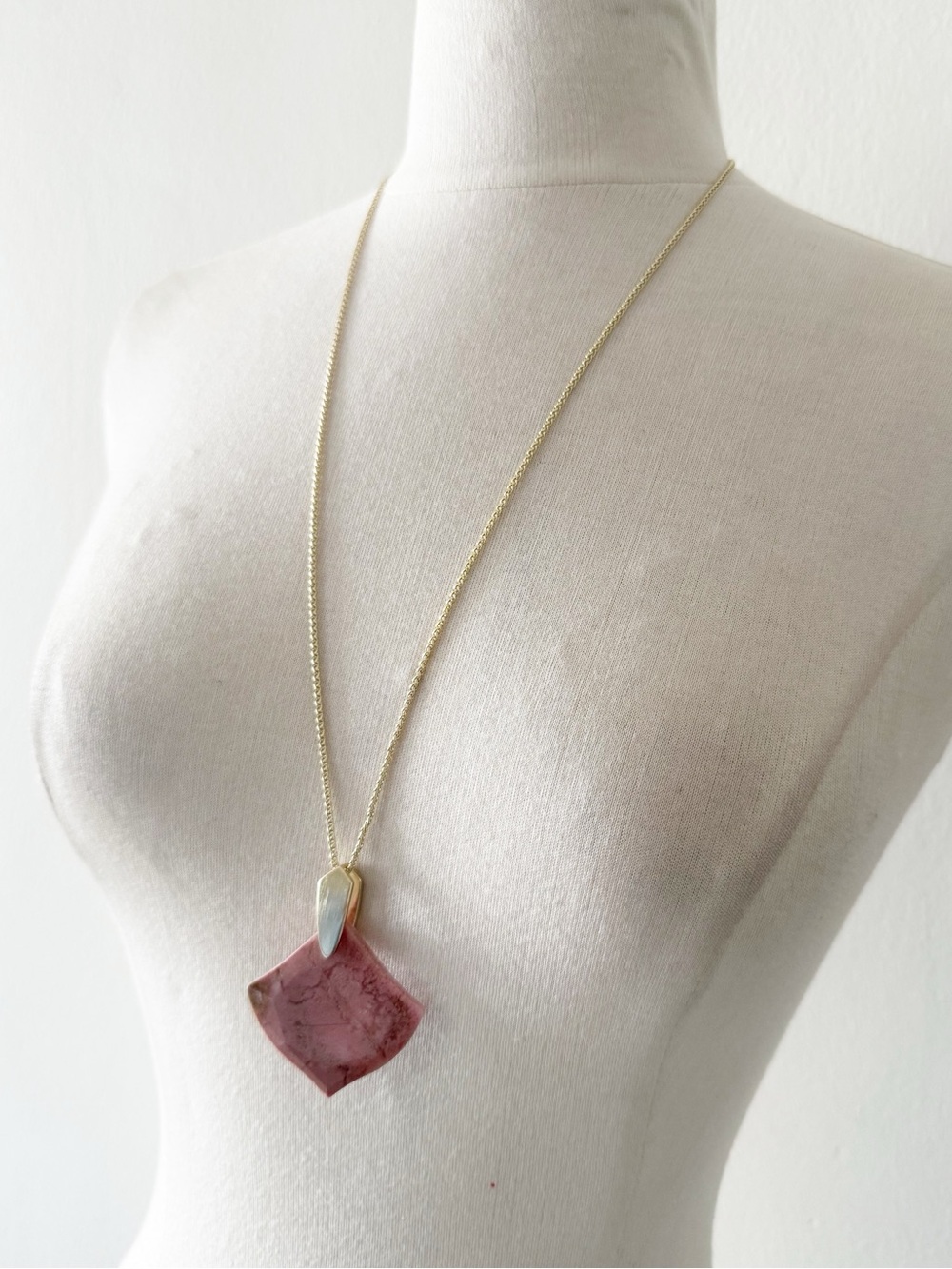 NEW Kendra Scott Aislinn Pink Rhodonite Stone Adjustable Gold-Tone Necklace